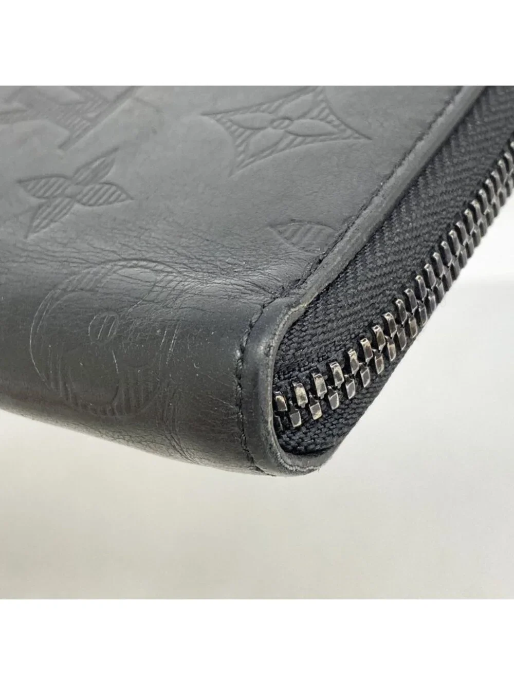 Louis Vuitton Wallet Monogram Shadow Zippy Vertical M Noir